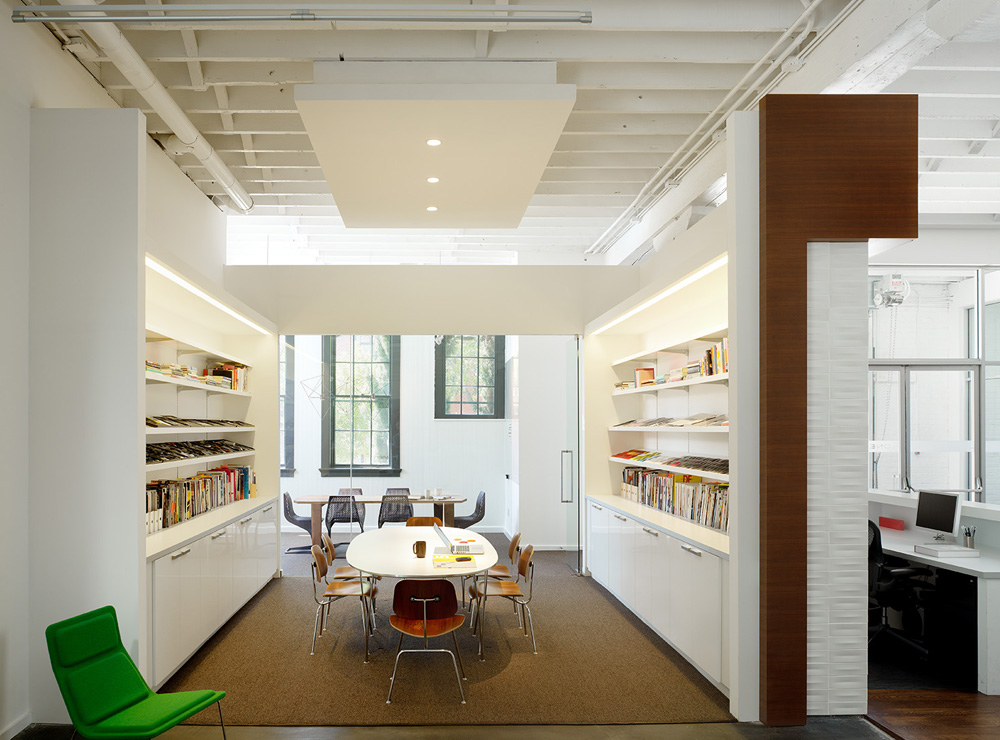 Offices - One & Co - Cary Bernstein Architect © Cesar Rubio
