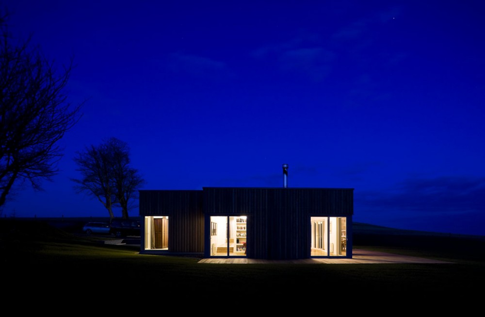 House on a Hill - Paterson Architects © Keith Hunter Photography