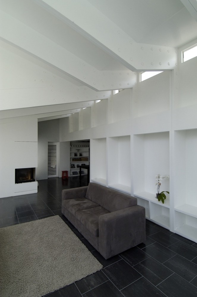 Valdemorillo House Extension / Padilla Nicás Arquitectos