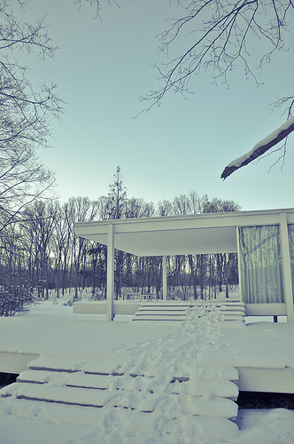 AD Classics: The Farnsworth House / Mies van der Rohe
