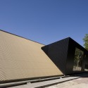 Gymnase CREPS - Laurens & Loustau Architectes Gymnase CREPS - Laurens & Loustau Architectes © Stéphane Chalmeau