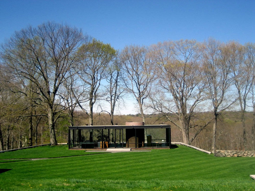 AD Classics: The Glass House / Philip Johnson