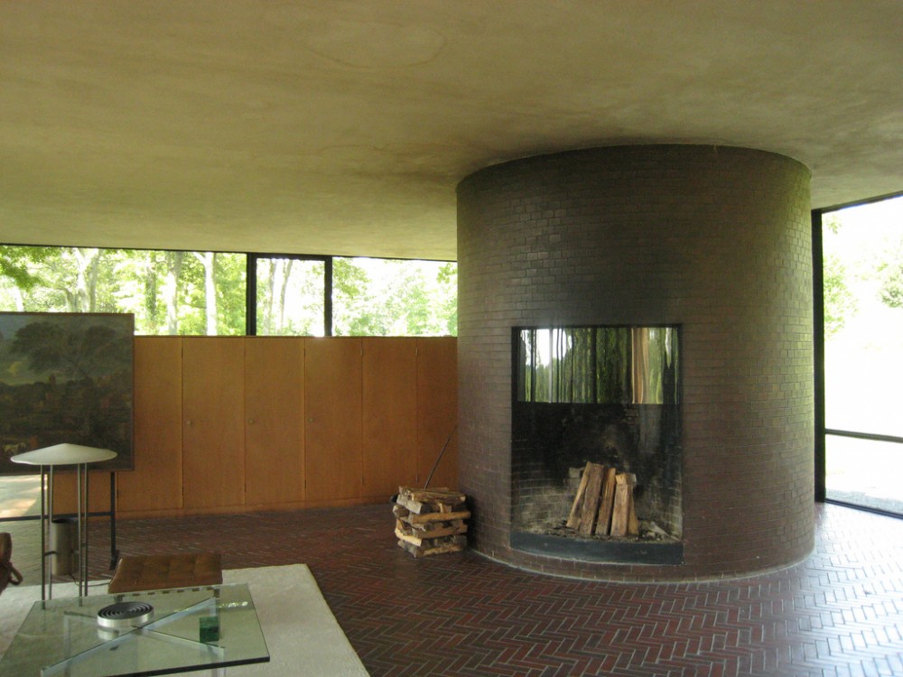 AD Classics: The Glass House / Philip Johnson