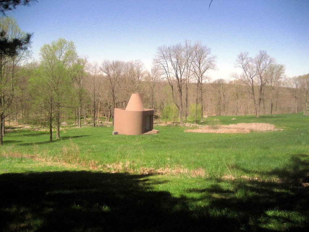 AD Classics: The Glass House / Philip Johnson