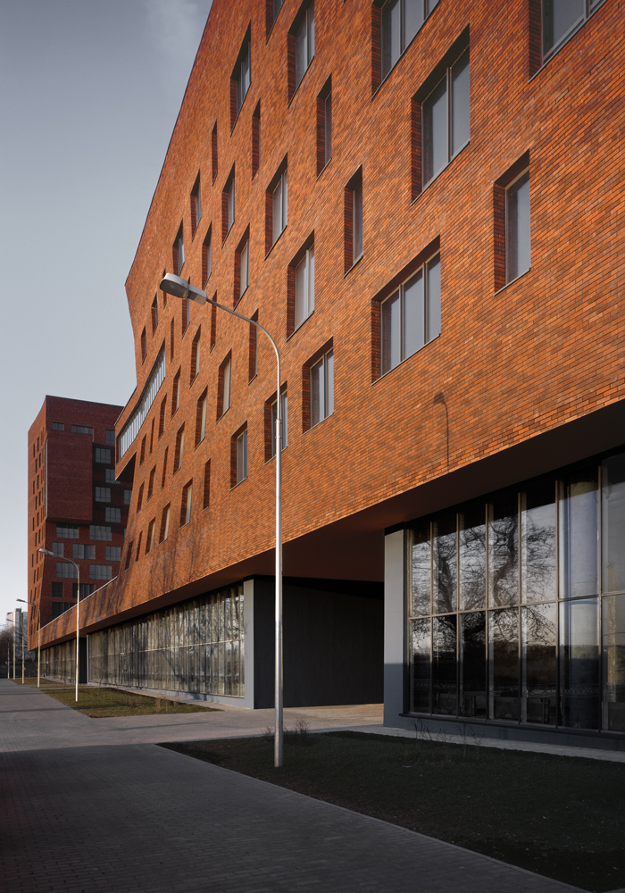 Danilovskiy Fort / Sergey Skuratov Architects