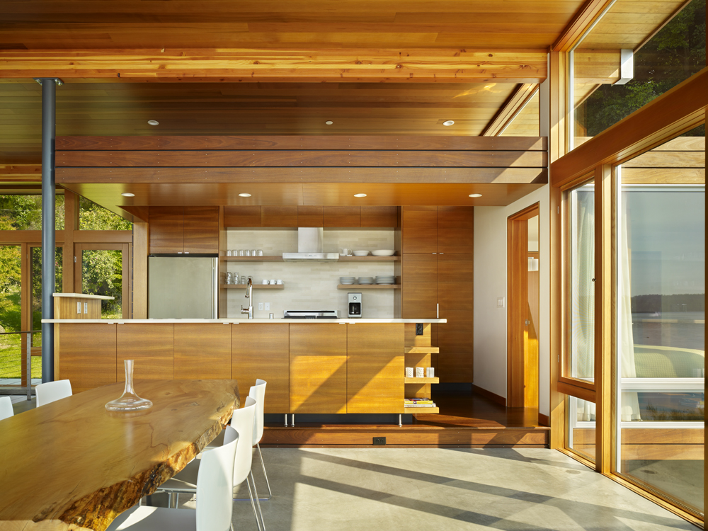 Vashon Cabin / Vandeventer + Carlander Architects