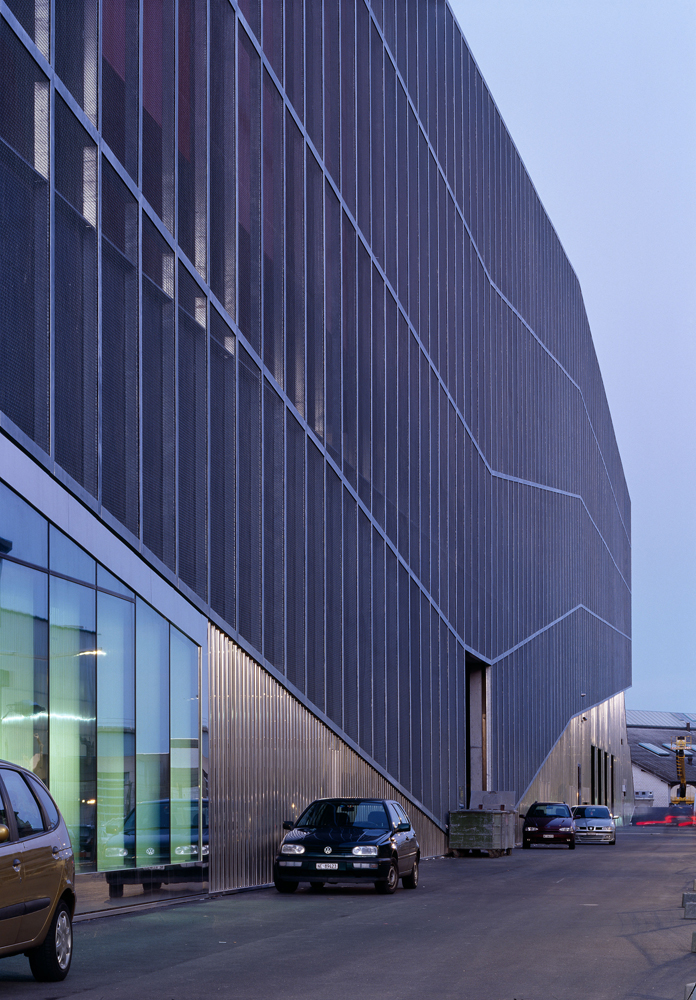 Multifonctional Complex La Maladiere / Geninasca Delefortrie Architectes