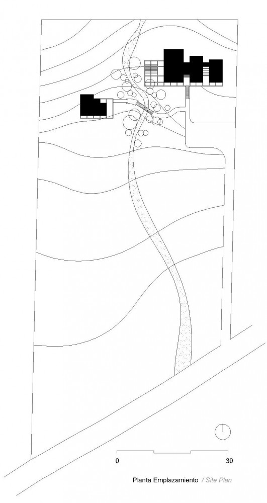 Rodríguez Harvey House - Nicolás Loi site plan