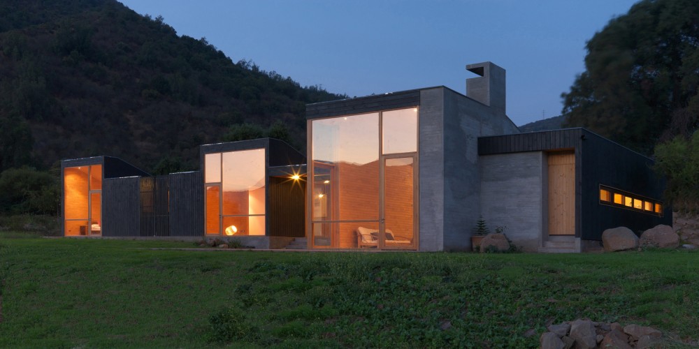 La Campana House / Alejandro Dumay + Francisco Vergara