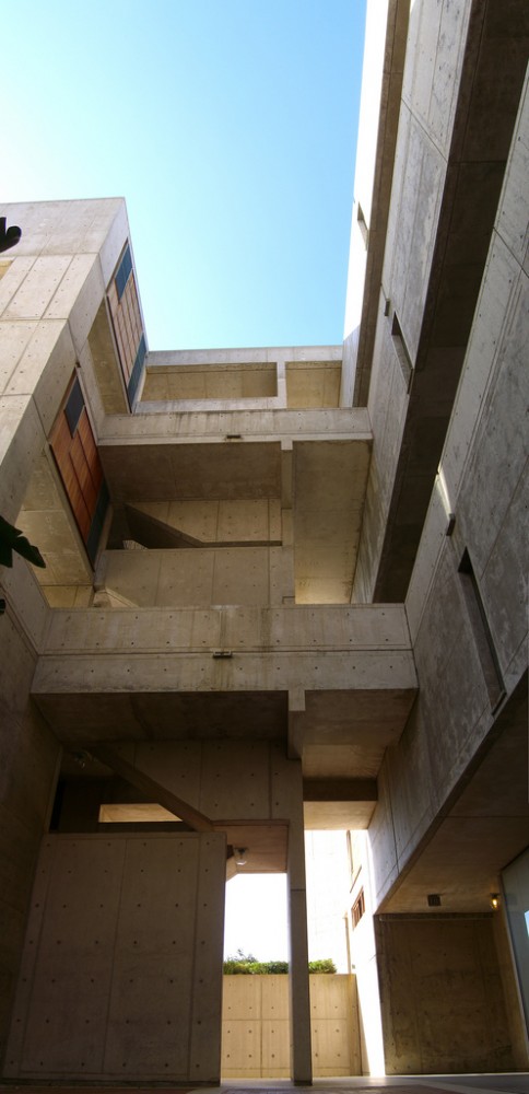 AD Classics: Salk Institute / Louis Kahn
