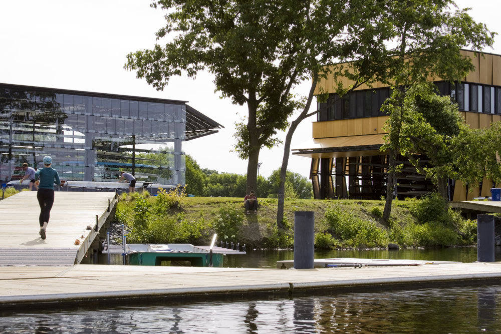 Community Rowing Boathouse / Anmahian Winton Architects