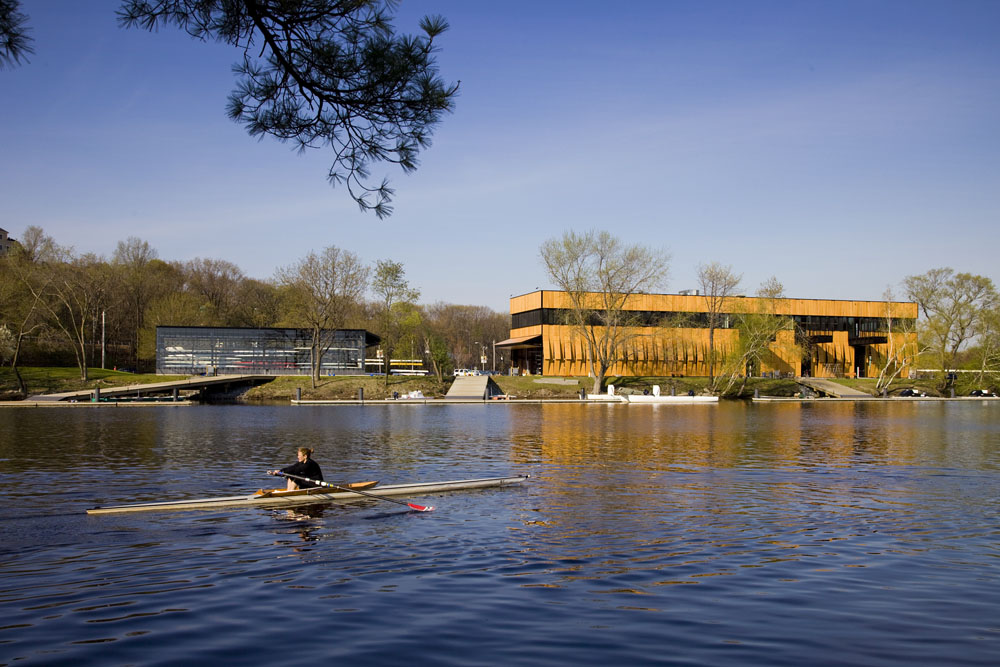 Community Rowing Boathouse / Anmahian Winton Architects