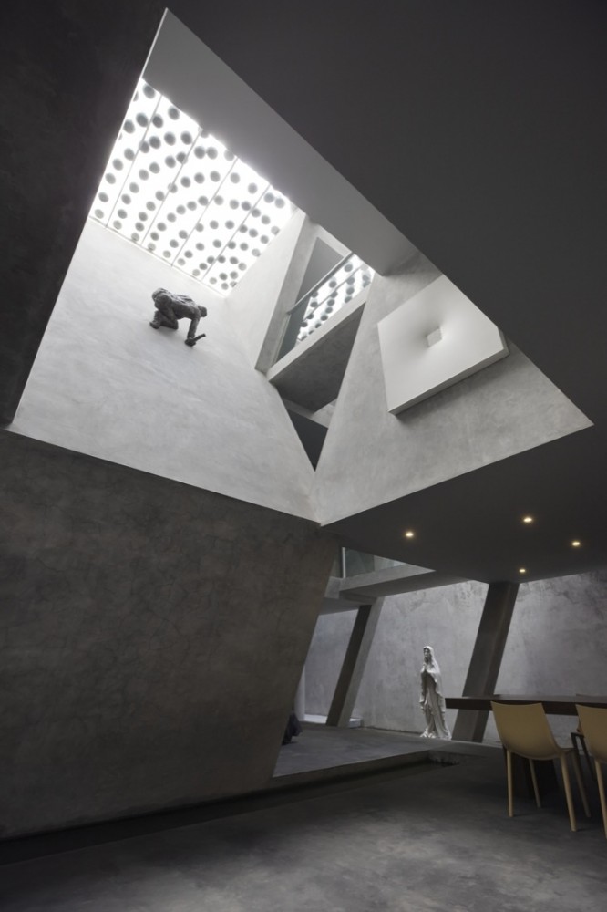 Studi-o Cahaya / Mamostudio