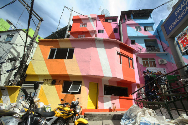 Favela Painting