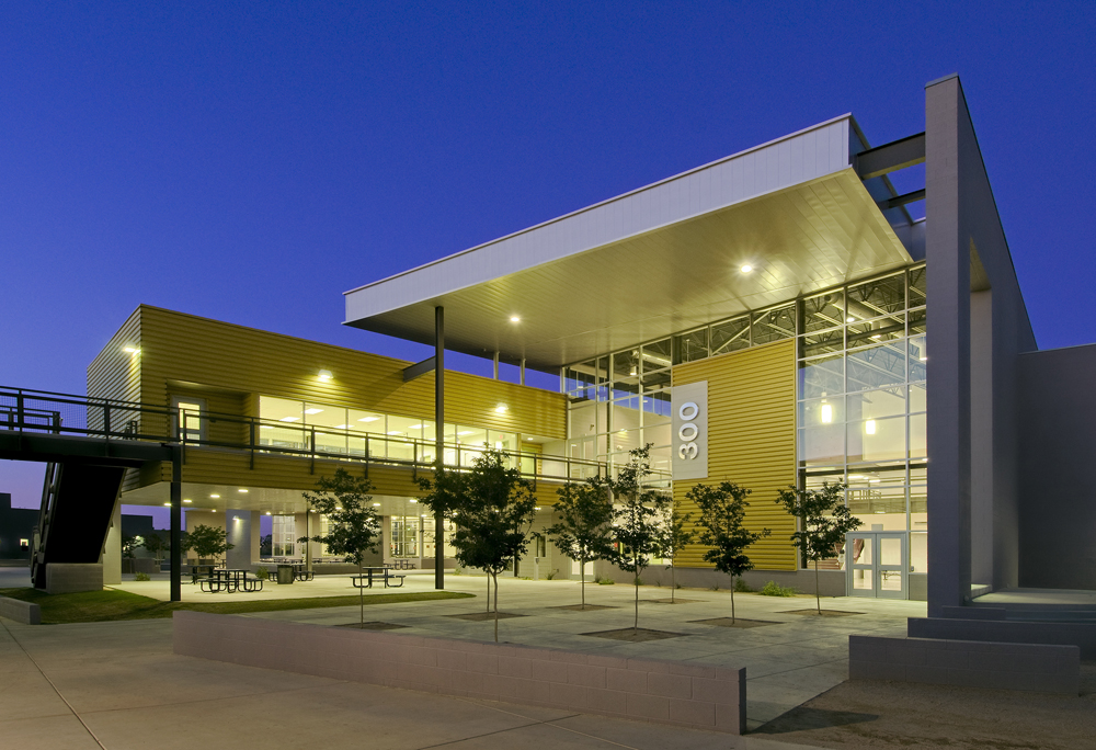 Betty Fairfax High School / DLR Group