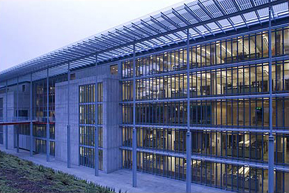Motorized External Roller Shades / Hunter Douglas Contract