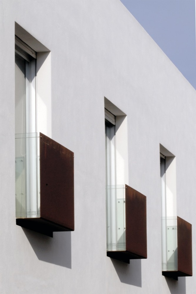 Condominio T / C+C04STUDIO
