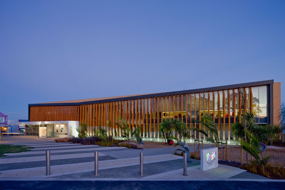 Birkenhead Library and Civic Centre / Archoffice