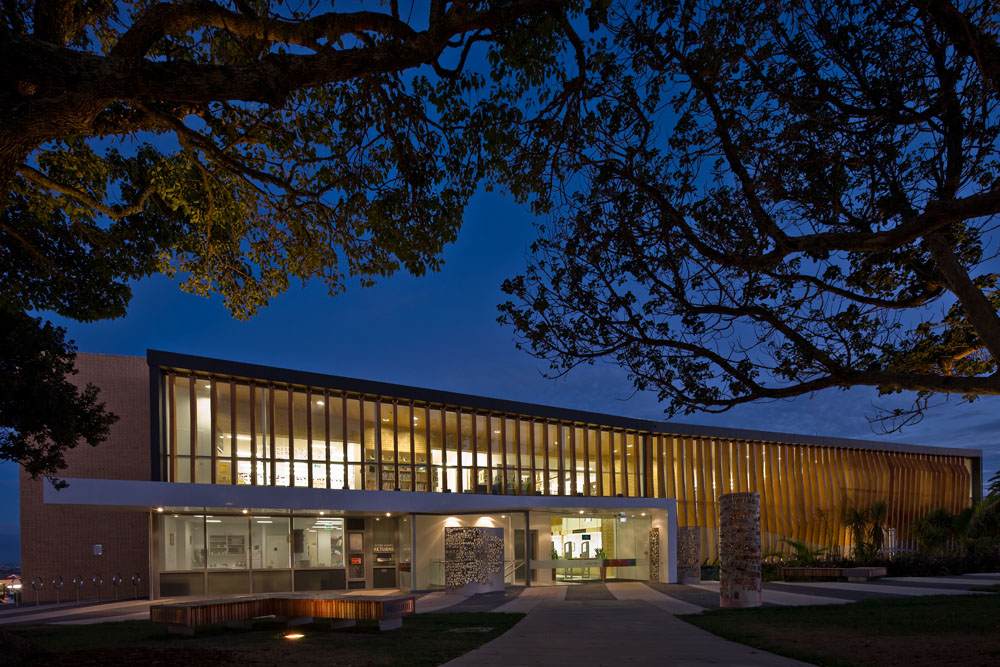 Birkenhead Library and Civic Centre, Auckland, NZ Courtesy of Archoffice
