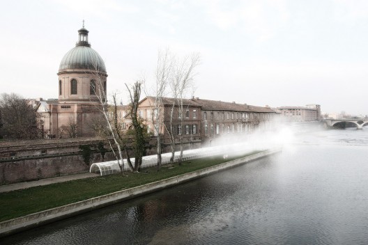 Depuis pont