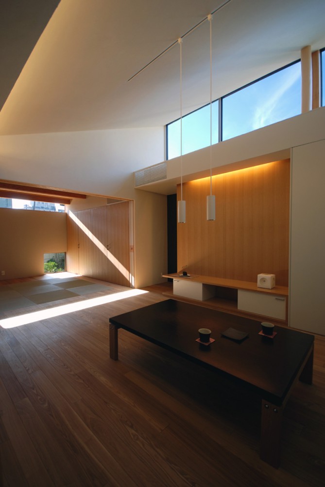 Residence in Tsuruhara / Matsunami Mitsutomo