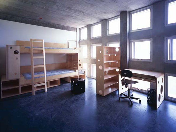 Simmons Hall at MIT/ Steven Holl