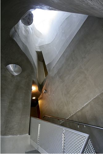 Simmons Hall at MIT/ Steven Holl