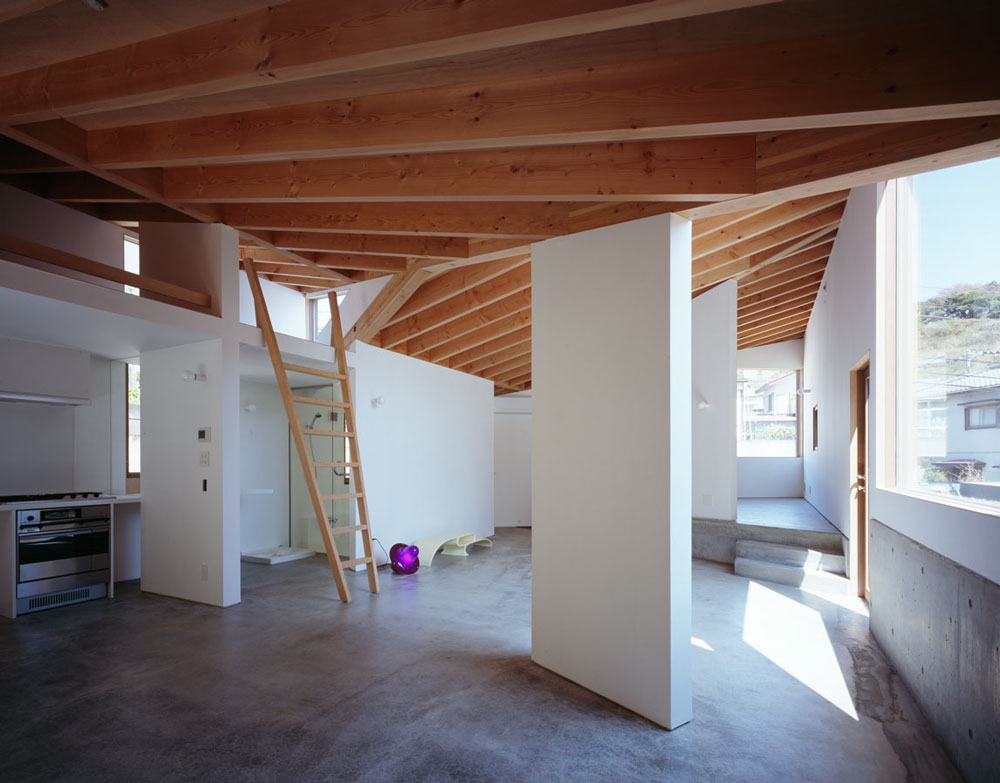 The Two Houses in Kamakura / Cell Space Architects