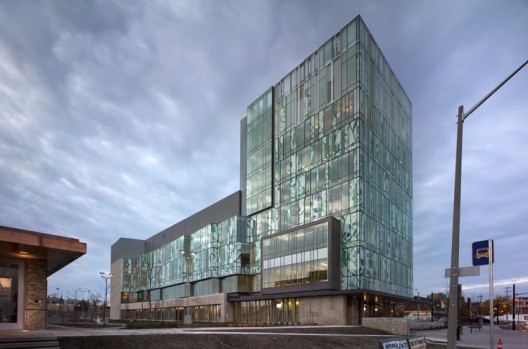 School of Pharmacy / Hariri Pontarini Architects