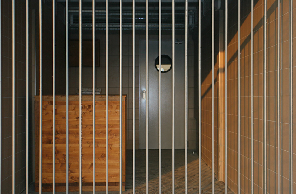 Police Dog Training Facility / Andrej Kalamar