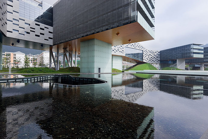 Horizontal Skyscraper / Steven Holl © Iwan Baan
