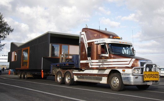 DonovanHill_Straddie1truck