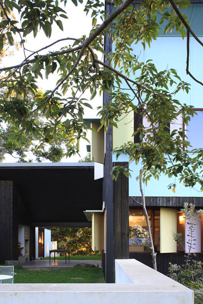 F2 House / Donovan Hill