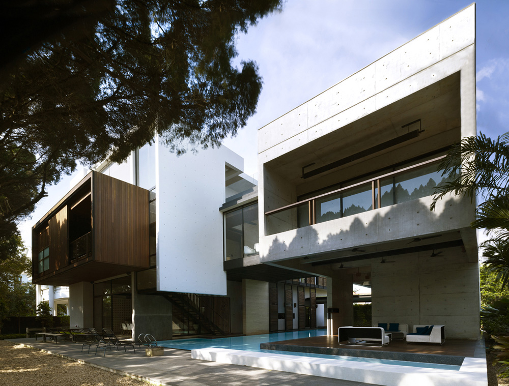 The Apartment House / Formwerkz Architects