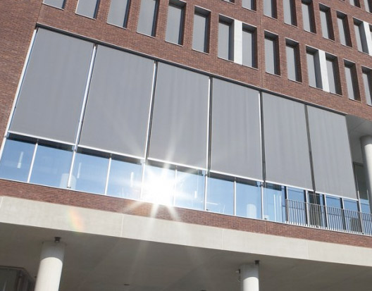 Motorized External Roller Shades / Hunter Douglas Contract