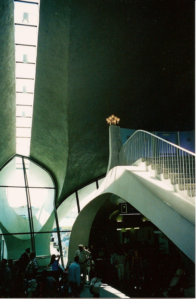 AD Classics: TWA Terminal / Eero Saarinen