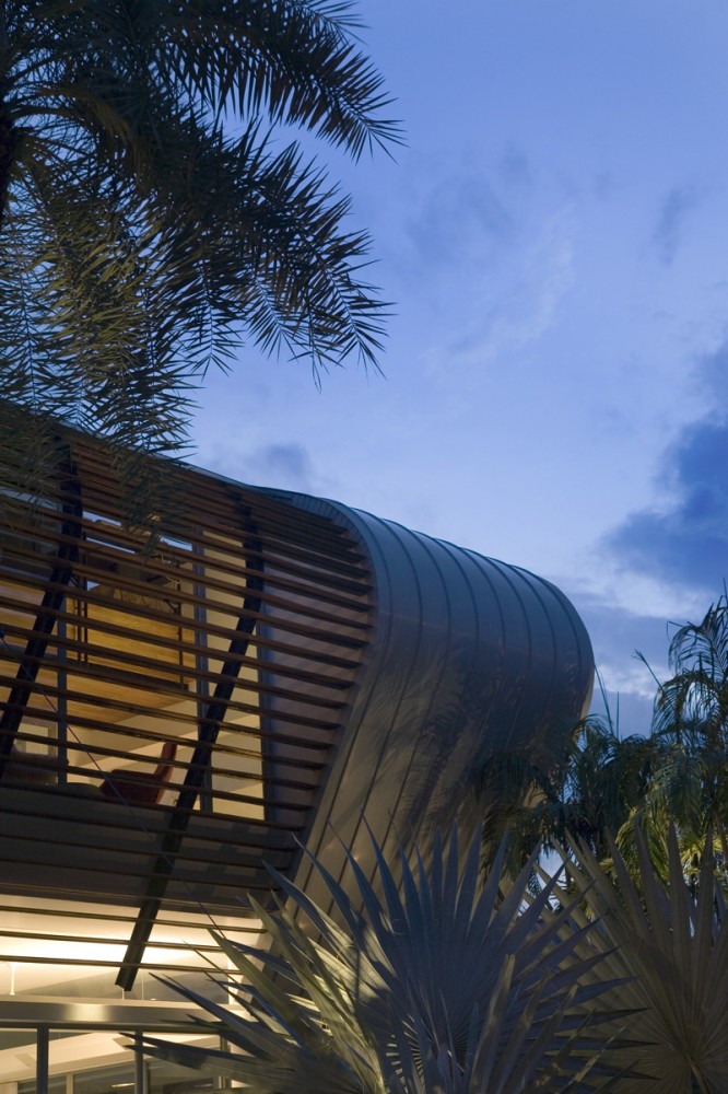 Changi Bungalow / Formwerkz Architects