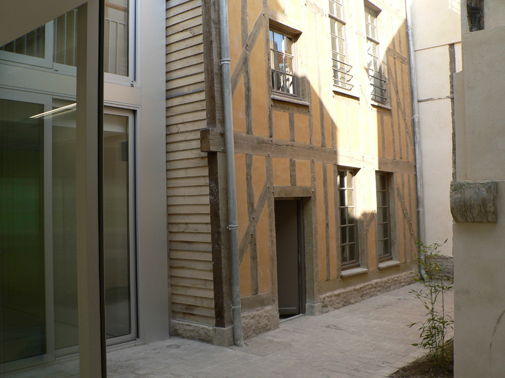 Agence Commerciale Opac de l’Aube / Colomès + Nomdedeu Architectes