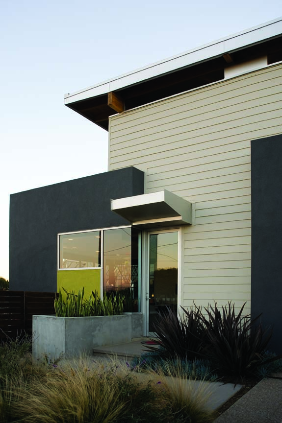 Casa Familia / Kevin deFreitas Architects