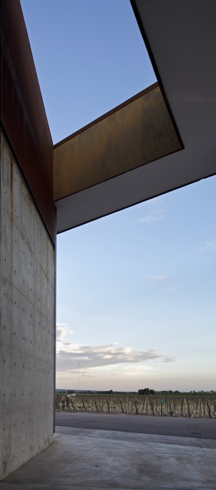 Navarro Correas Winery / aft Arquitectos