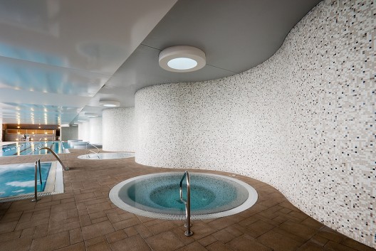 Country Club_15
