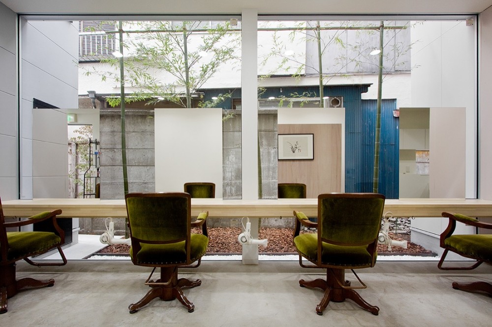 Cure Salon Monsieur - Upsetters Architects © Yusuke Wakabayashi