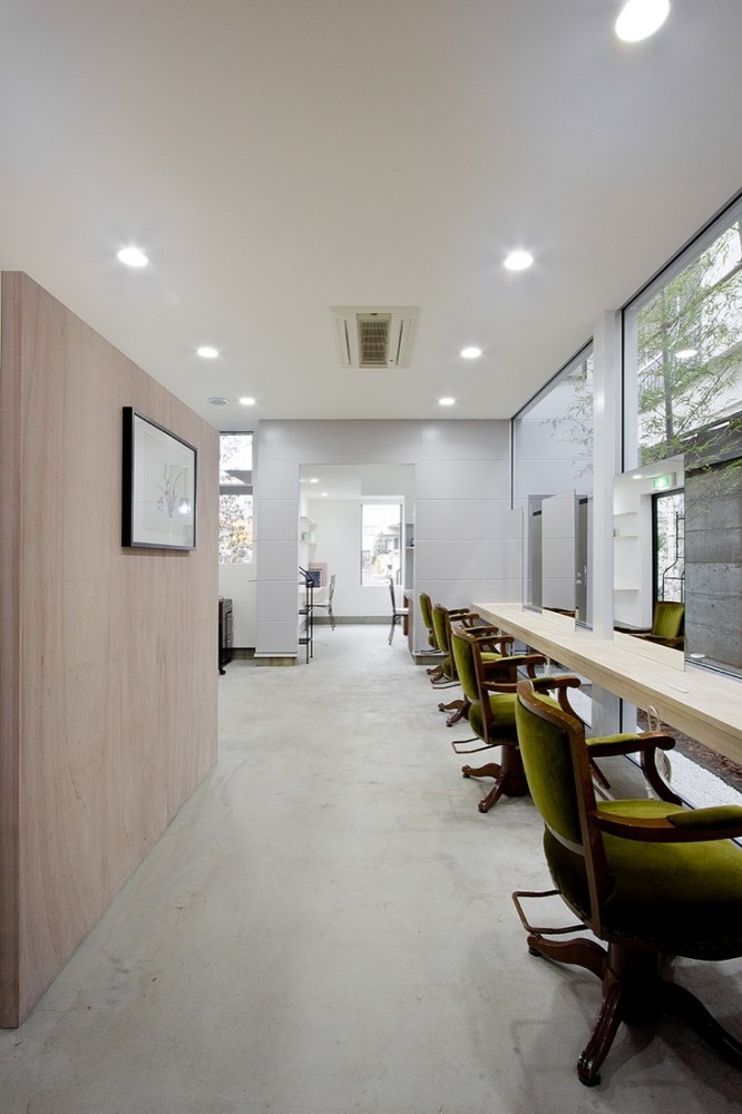 Cure Salon Monsieur - Upsetters Architects © Yusuke Wakabayashi