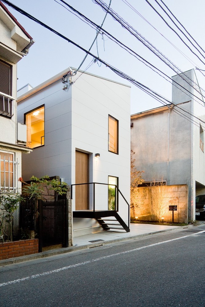 Cure Salon Monsieur - Upsetters Architects © Yusuke Wakabayashi