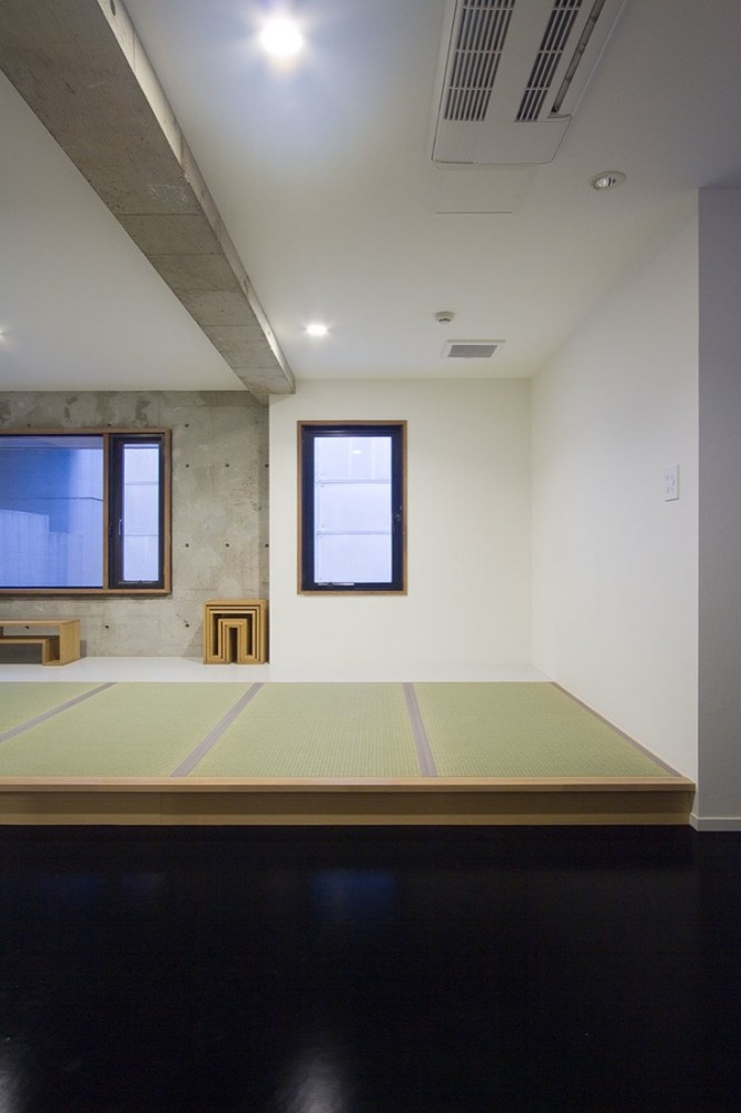 Hotel Nuts - Upsetters Architects © Yusuke Wakabayashi