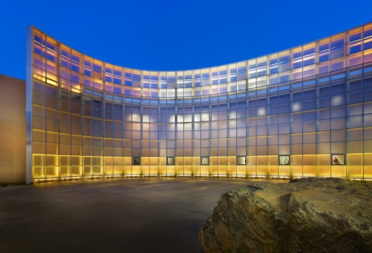 The Lightcatcher at Whatcom - Olson Kundig Architects