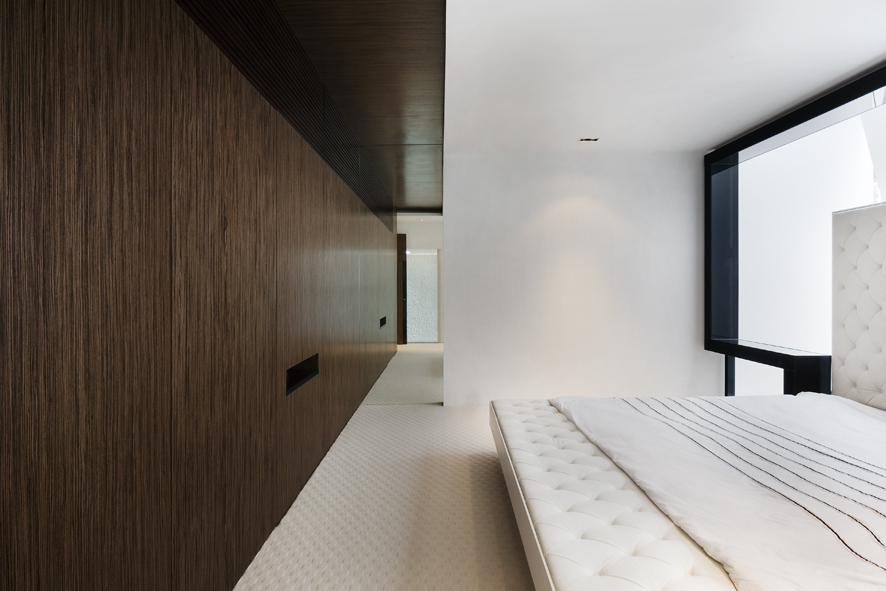 Wall House - Formwerkz Architects © Jeremy San
