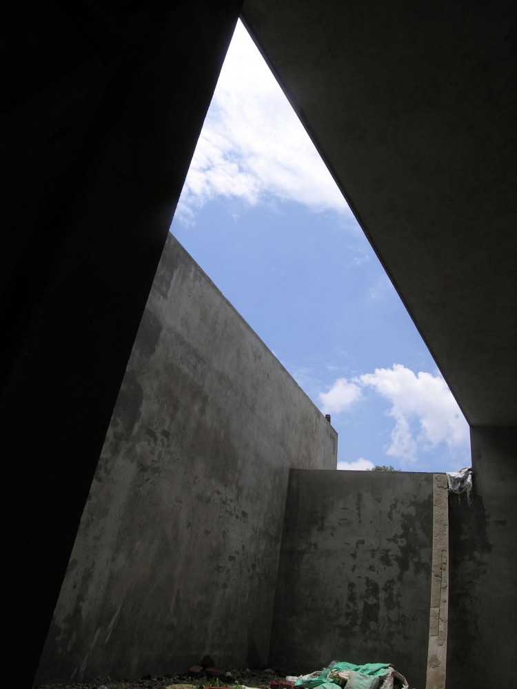 In Progress: Green Roof Residence / LIJO RENY architects