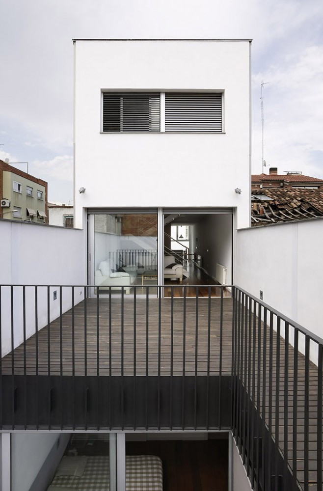 127 House / H Arquitectes