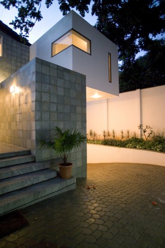 Fernandes House - Khosla Associates